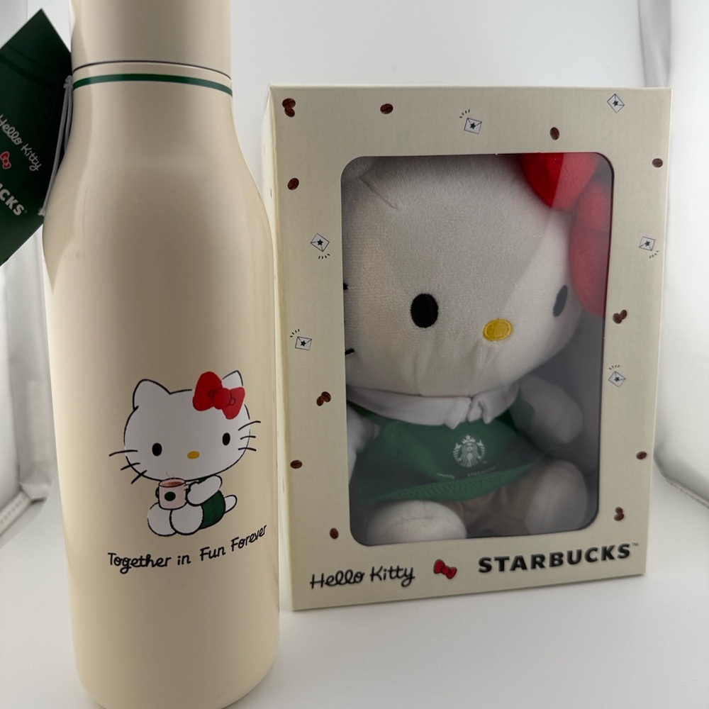 Limited edition Starbucks Cream Bottle and Hello Kitty Plush Set